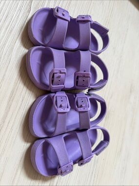 Kids Lavender Double-Buckle Sandals with Back Strap